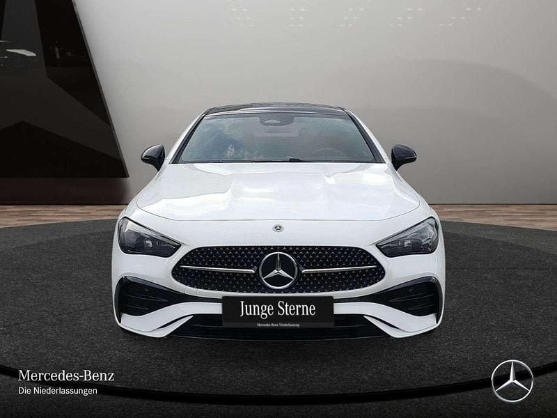 Gebraucht Mercedes CLE200 AMG 204 PS (150 kW) 2024 Weiß Coupé