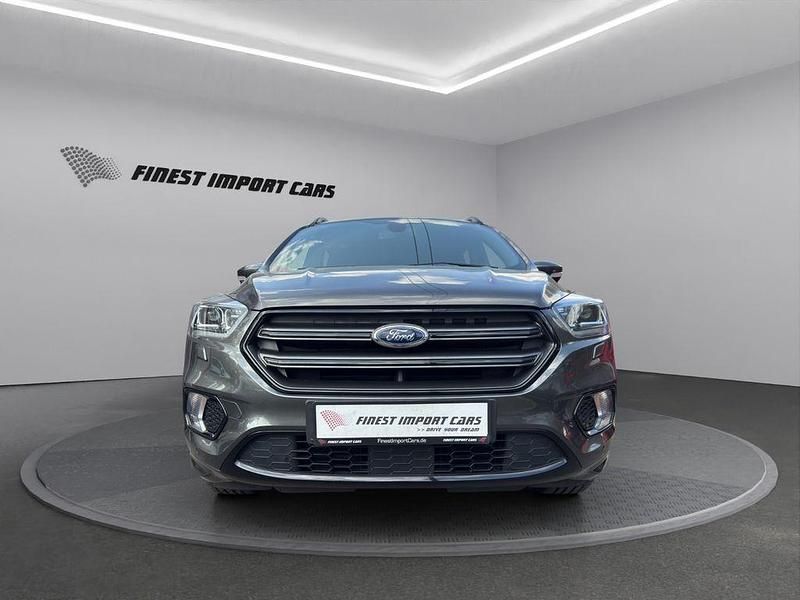 Gebraucht Ford Kuga ST-Line 150 PS (110 kW) 2019 Grau SUV