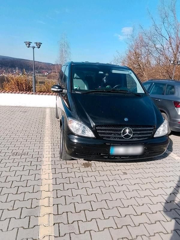 Andere farben Gebraucht 2009 Mercedes Viano Van / Kleinbus | 10.990 € (Fairer Preis) - Bild 1/4