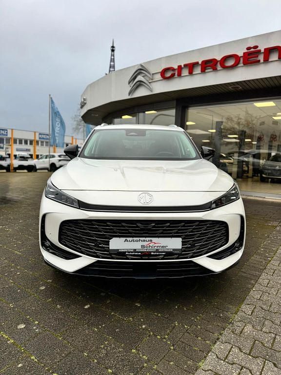 Neu MG HS Luxury 224 PS (164 kW) 2025 Weiß SUV