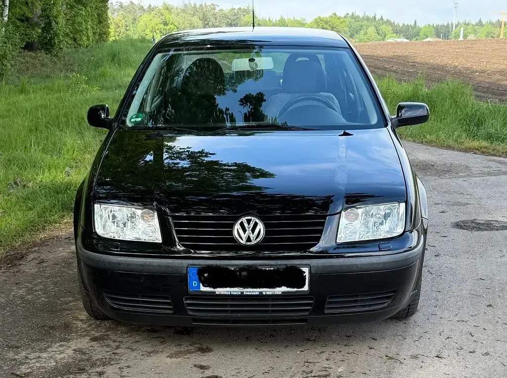 Gebraucht VW Bora Basis 75 PS (55 kW) 2000 Schwarz Limousine