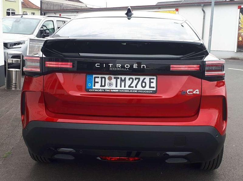 Gebraucht Citroën e-C4 114 kW (156 PS) 2025 Elixierrot metallic Limousine