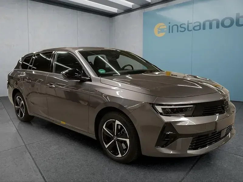 Gebraucht Opel Astra 131 PS (96 kW) 2025 Grau Kleinwagen