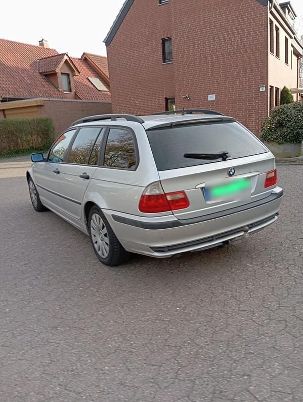 Usata BMW 320 150 CV (110 kW) 2002 Argento Station wagon