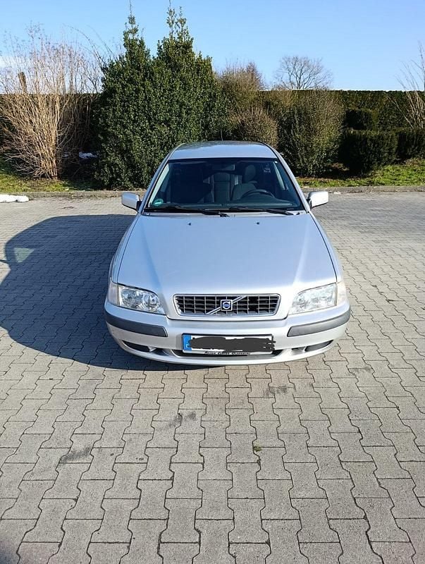 Gebraucht Volvo V40 122 PS (89 kW) 2004 Silber Kombi