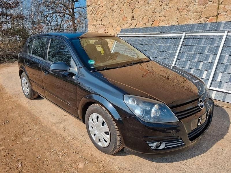 Gebraucht Opel Astra 90 PS (66 kW) 2004 Schwarz Limousine