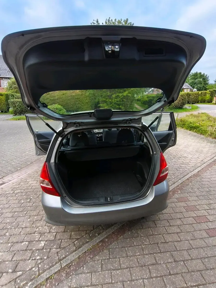 Gebraucht Honda Jazz 83 PS (61 kW) 2005 Grau Kleinwagen