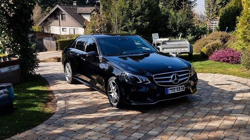 Gebraucht Mercedes E500 408 PS (300 kW) 2013 Schwarz Limousine