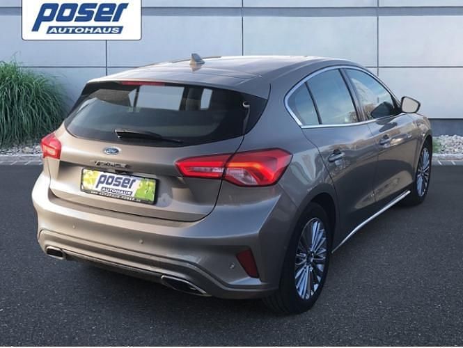 Gebraucht Ford Focus Vignale 120 PS (88 kW) 2019 Silber Limousine