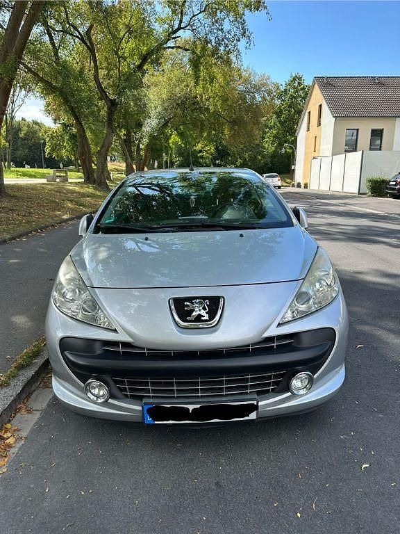 Silber Gebraucht 2009 Peugeot 207 CC Premium Cabrio | 2.700 € (Guter Preis) - Bild 1/4