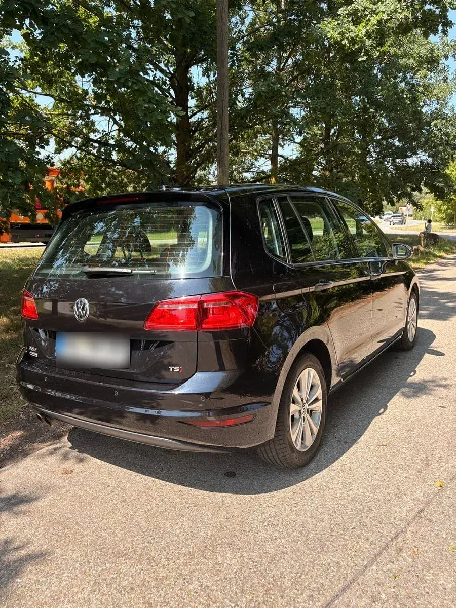 Gebraucht VW Golf Sportsvan Comfortline 125 PS (91 kW) 2017 Schwarz Van / Kleinbus
