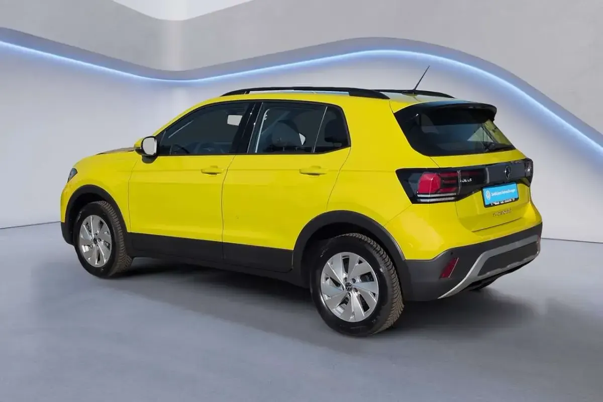 Neu VW T-Cross Life 95 PS (69 kW) 2026 Gelb SUV