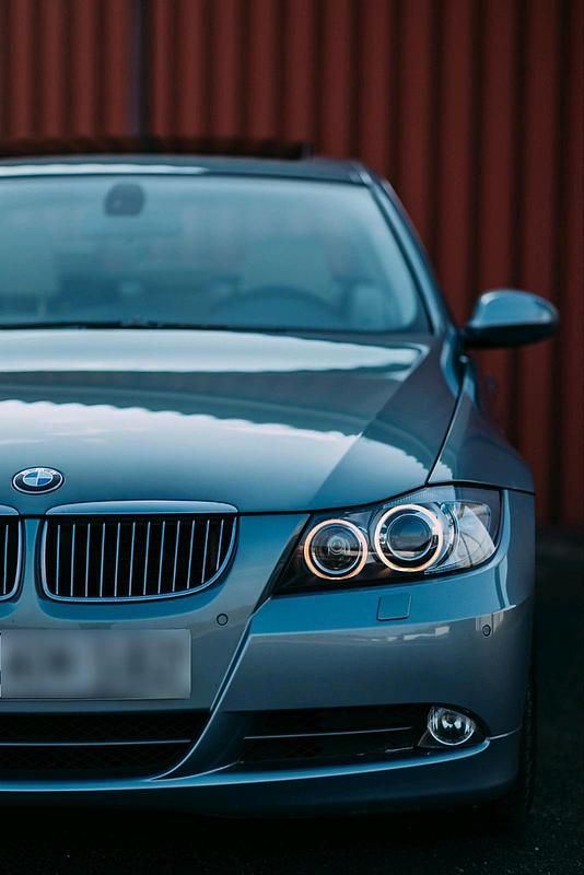 Gebraucht BMW 330 258 PS (189 kW) 2004 Andere farben Limousine