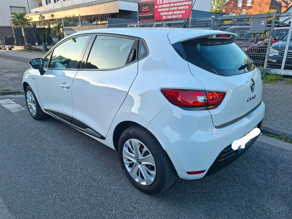 Gebraucht Renault Clio IV LIMITED 76 PS (55 kW) 2018 Weiß Limousine