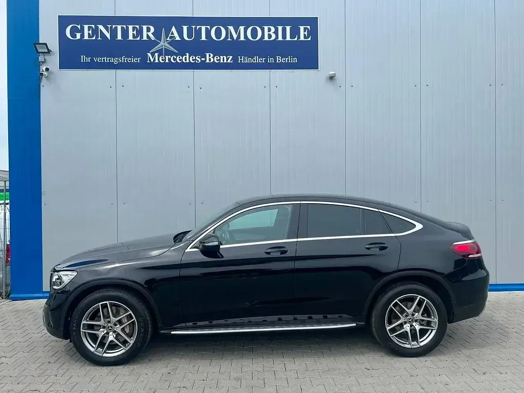 Gebraucht Mercedes GLC200 AMG 197 PS (144 kW) 2022 040u schwarz  unilack SUV