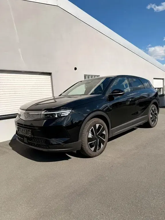 Gebraucht Opel Grandland X 136 PS (100 kW) 2025 Schwarz SUV
