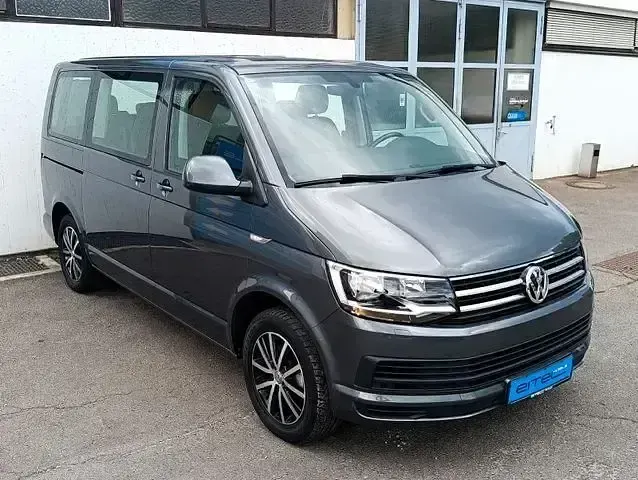 Gebraucht VW Multivan Comfortline 199 PS (146 kW) 2019 Grau Van / Kleinbus