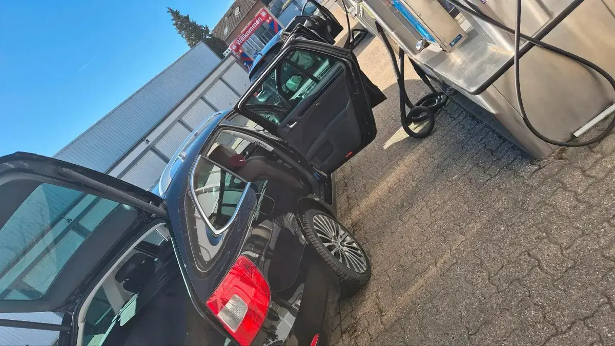 Gebraucht Skoda Superb 140 PS (102 kW) 2013 Schwarz Kombi