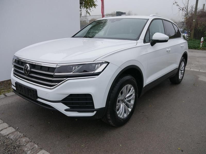 Pure white Neu 2025 VW Touareg SUV | 57.090 € (Superpreis) - Bild 1/4