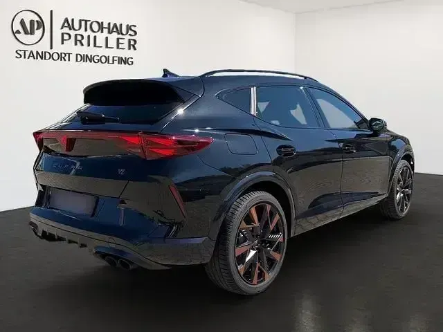 Neu Cupra Formentor VZ 333 PS (244 kW) 2025 Mitternachtsschwarz SUV