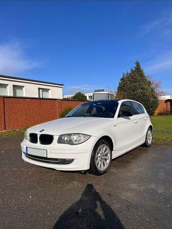 Gebraucht BMW 116 122 PS (89 kW) 2008 Weiß Kleinwagen