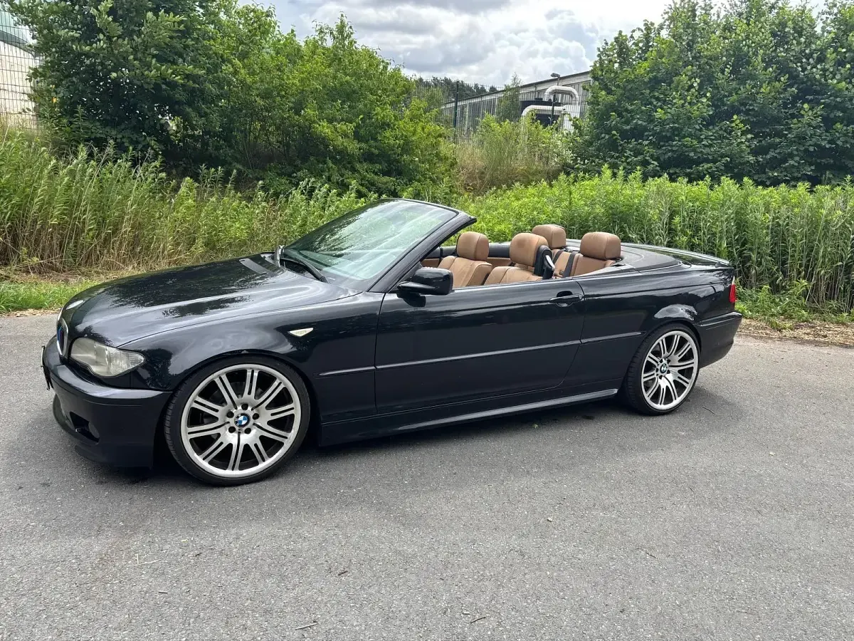 Gebraucht BMW 320 Cabriolet M Sport 170 PS (125 kW) 2004 Schwarz Cabrio