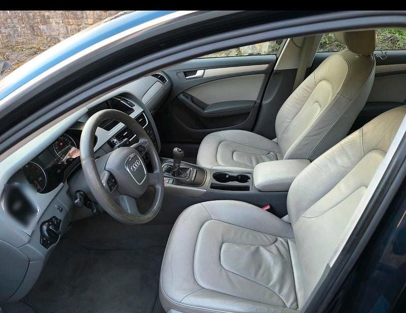 Gebraucht Audi A4 120 PS (88 kW) 2008 Blau Limousine