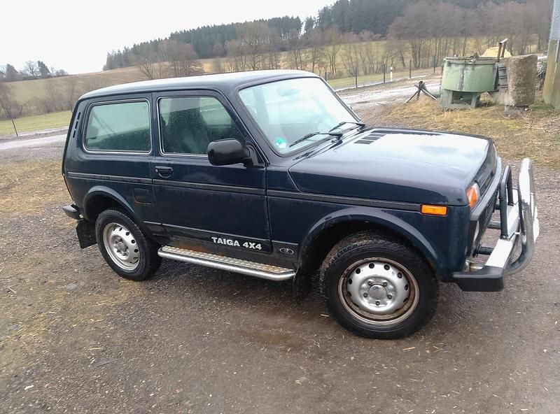 Gebraucht Lada Taiga 68 PS (50 kW) 2015 SUV