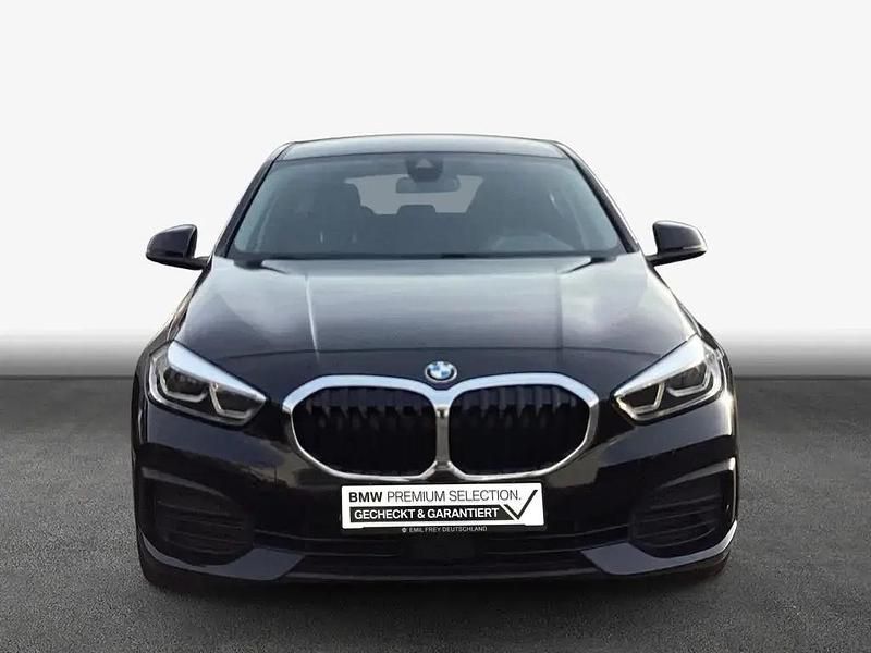 Gebraucht BMW 118 Advantage 150 PS (110 kW) 2022 Saphirschwarz metallic Kleinwagen