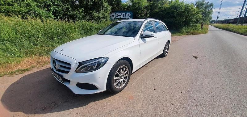 Gebraucht Mercedes C180 116 PS (85 kW) 2017 Weiß Kombi