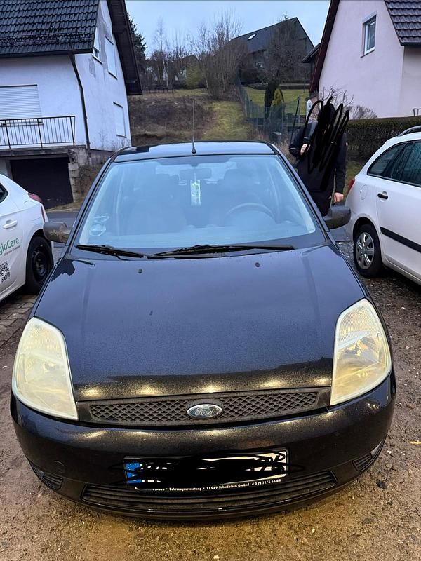 Gebraucht Ford Fiesta 70 PS (51 kW) 2003 Schwarz Kleinwagen