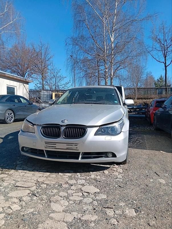 Gebraucht BMW 530 231 PS (169 kW) 2006 Silber Limousine