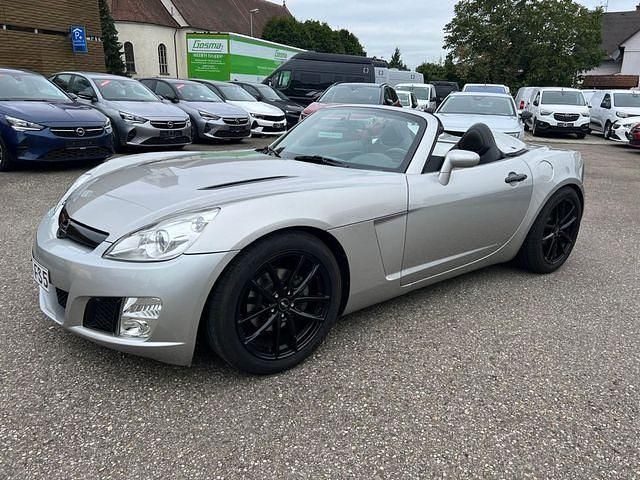 Gebraucht Opel GT 264 PS (194 kW) 2009 Damastsilber metallic (metallic) Cabrio