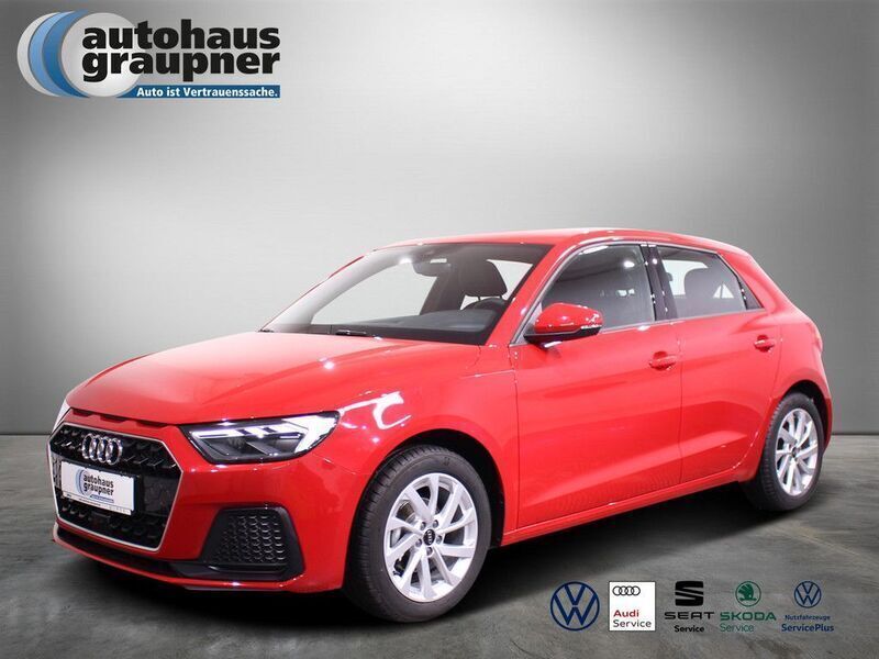 Rot / progressivrot Gebraucht 2024 Audi A1 Sportback Advanced Kleinwagen | 22.888 € (Superpreis) - Bild 1/4