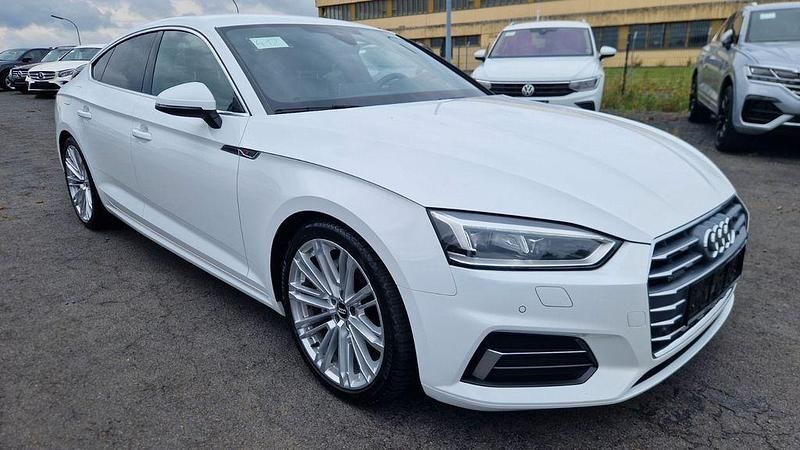 Weiß Gebraucht 2019 Audi A5 Sportback S-Line Limousine | 26.999 € (Fairer Preis) - Bild 1/4