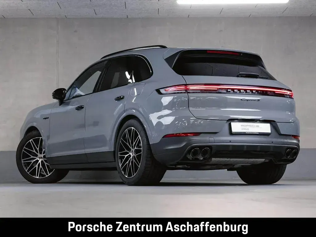 Gebraucht Porsche Cayenne S E-Hybrid 519 PS (381 kW) 2024 Grau SUV