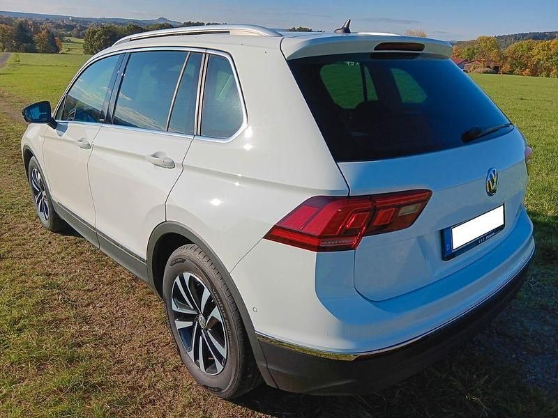 Gebraucht VW Tiguan IQ Drive 150 PS (110 kW) 2019 Weiß SUV