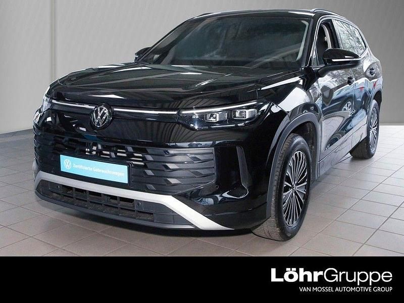 Schwarz Gebraucht 2025 VW Tayron Life SUV | 43.660 € (Superpreis) - Bild 1/4