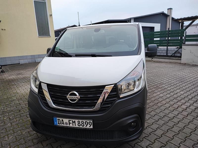 Weiß Gebraucht 2020 Nissan NV300 Comfort Van | 17.999 € (Fairer Preis) - Bild 1/4
