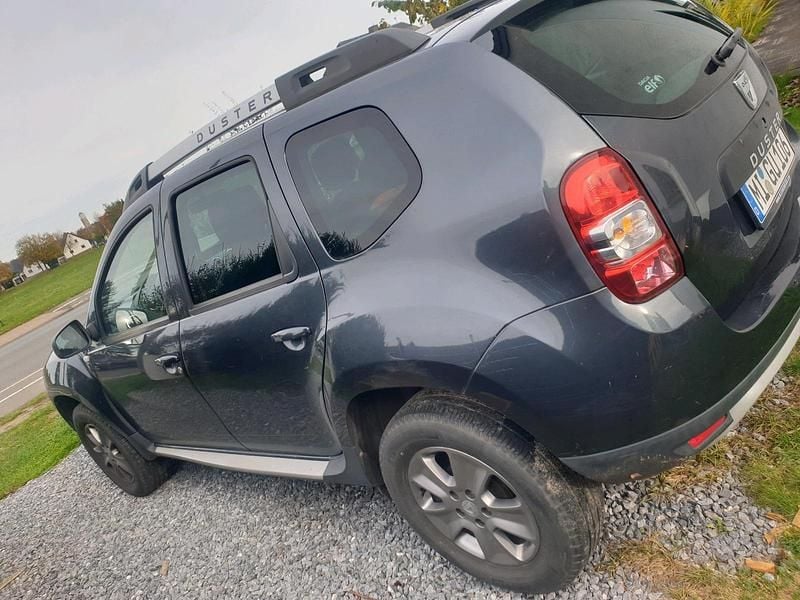 Grau Gebraucht 2014 Dacia Duster SUV | 6.000 € (Guter Preis) - Bild 1/4