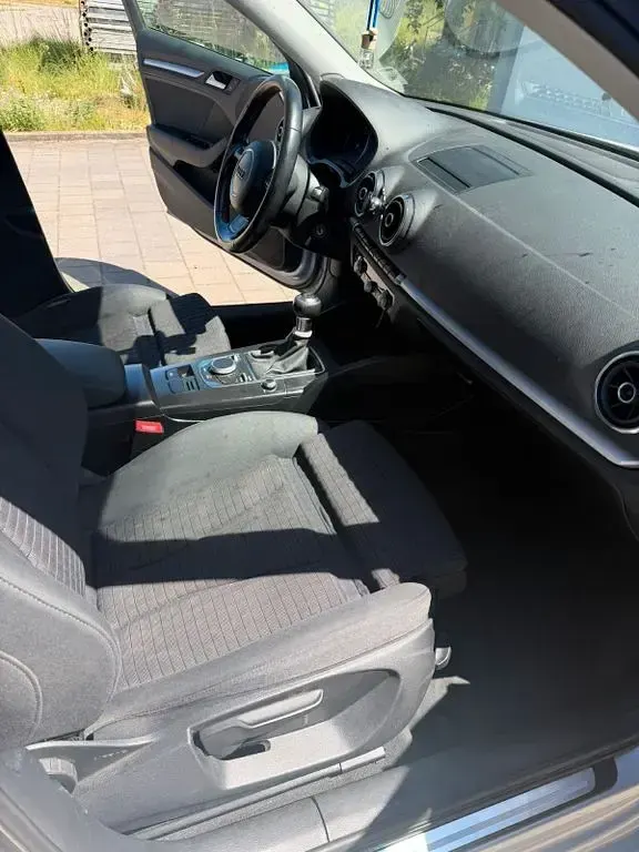 Gebraucht Audi A3 Ambition 150 PS (110 kW) 2014 Silber Limousine
