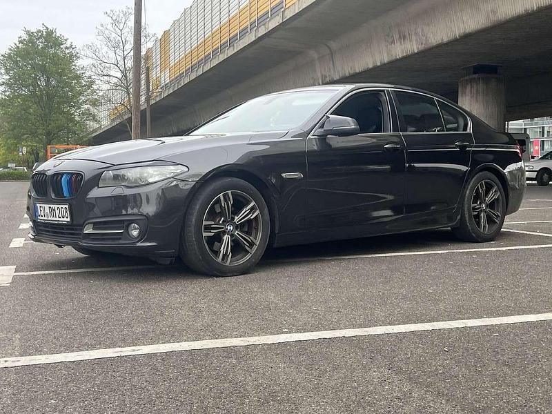 Gebraucht BMW 520 184 PS (135 kW) 2014 Limousine