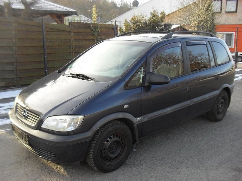 Gebraucht Opel Zafira 125 PS (91 kW) 2002 Blau Van / Kleinbus