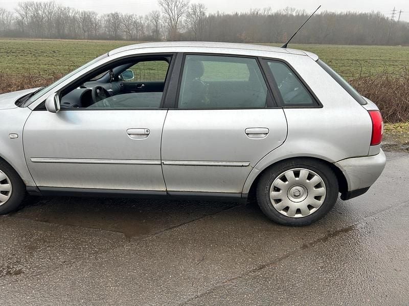 Gebraucht Audi A3 102 PS (75 kW) 2001 Silber Kleinwagen