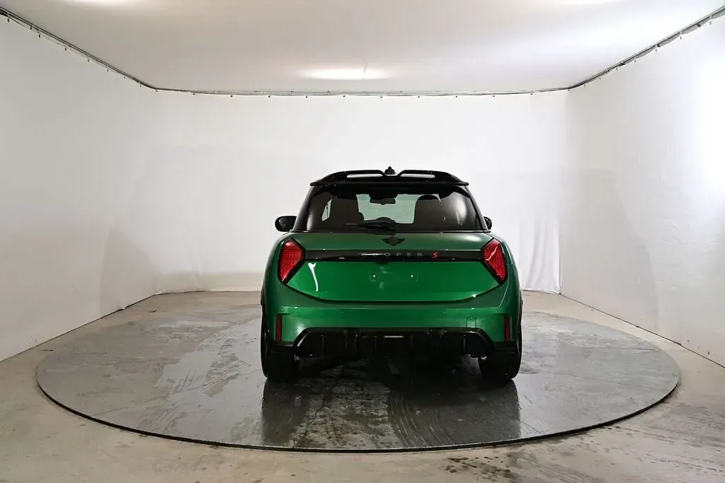 Gebraucht Mini John Cooper Works 204 PS (150 kW) 2026 Grün Kleinwagen