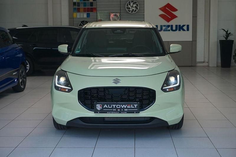 Gebraucht Suzuki Swift Comfort+ 83 PS (61 kW) 2025 Gelb Kleinwagen