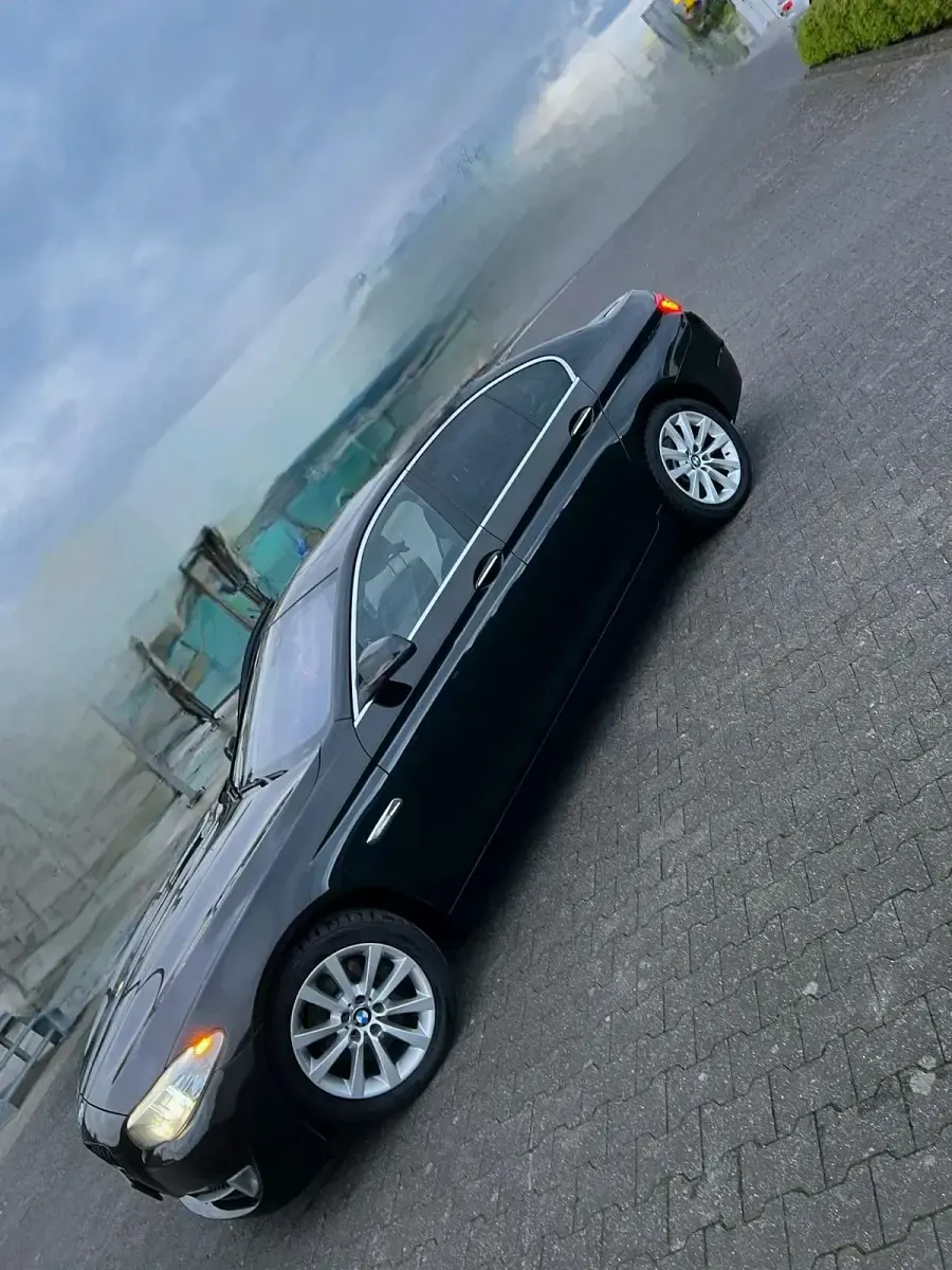 Gebraucht BMW 530 258 PS (189 kW) 2013 Schwarz Limousine