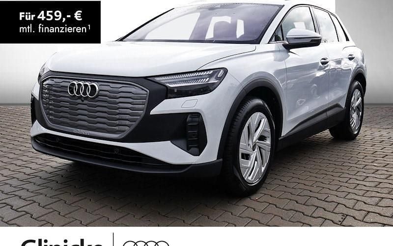 Weiß Gebraucht 2024 Audi Q4 e-tron Ambiente SUV | 42.880 € (Superpreis) - Bild 1/4