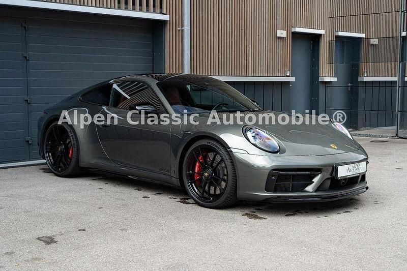 Grün Gebraucht 2022 Porsche 911 Carrera GTS Sport Coupé | 155.000 € (Fairer Preis) - Bild 1/4