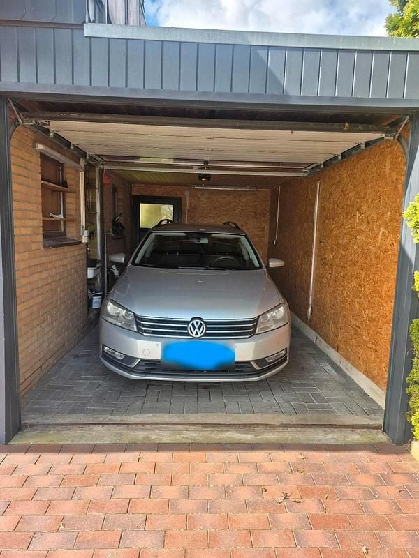 Gebraucht VW Passat 140 PS (102 kW) 2012 Silber Kombi